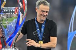 欧冠赛程吃紧，波尔图窗口期止住颓势，质疑声仍在，临场指挥获称赞(04年波尔图夺欧冠赛程)-JBO官网入口