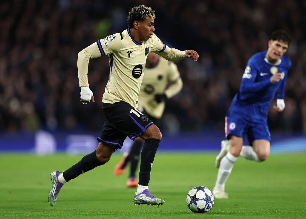 毕尔巴鄂竞技训练开放日；清晨扳平良机引欢呼；全明星赛在即；球探报告显示潜力的简单介绍